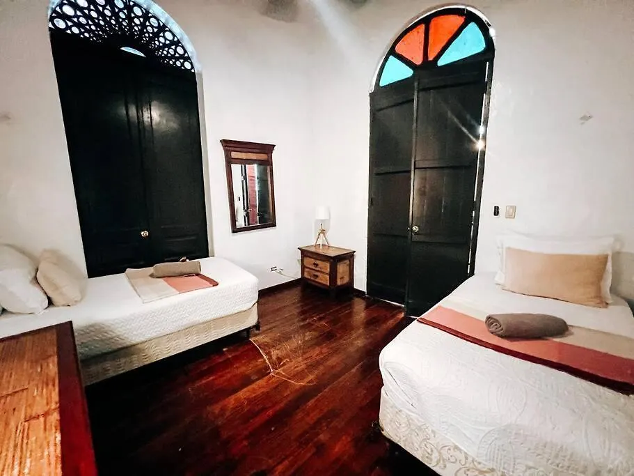 Tanca 255 Spacious Colonial House @ Old San Juan Lejlighed